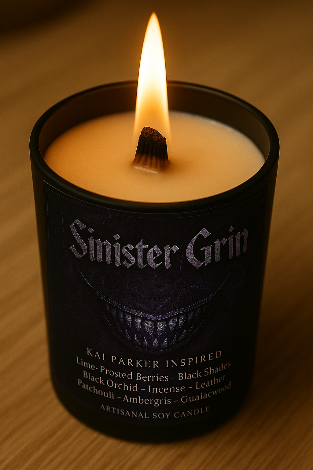 Bougie "Sinister Grin" Kai Parker - Livraison